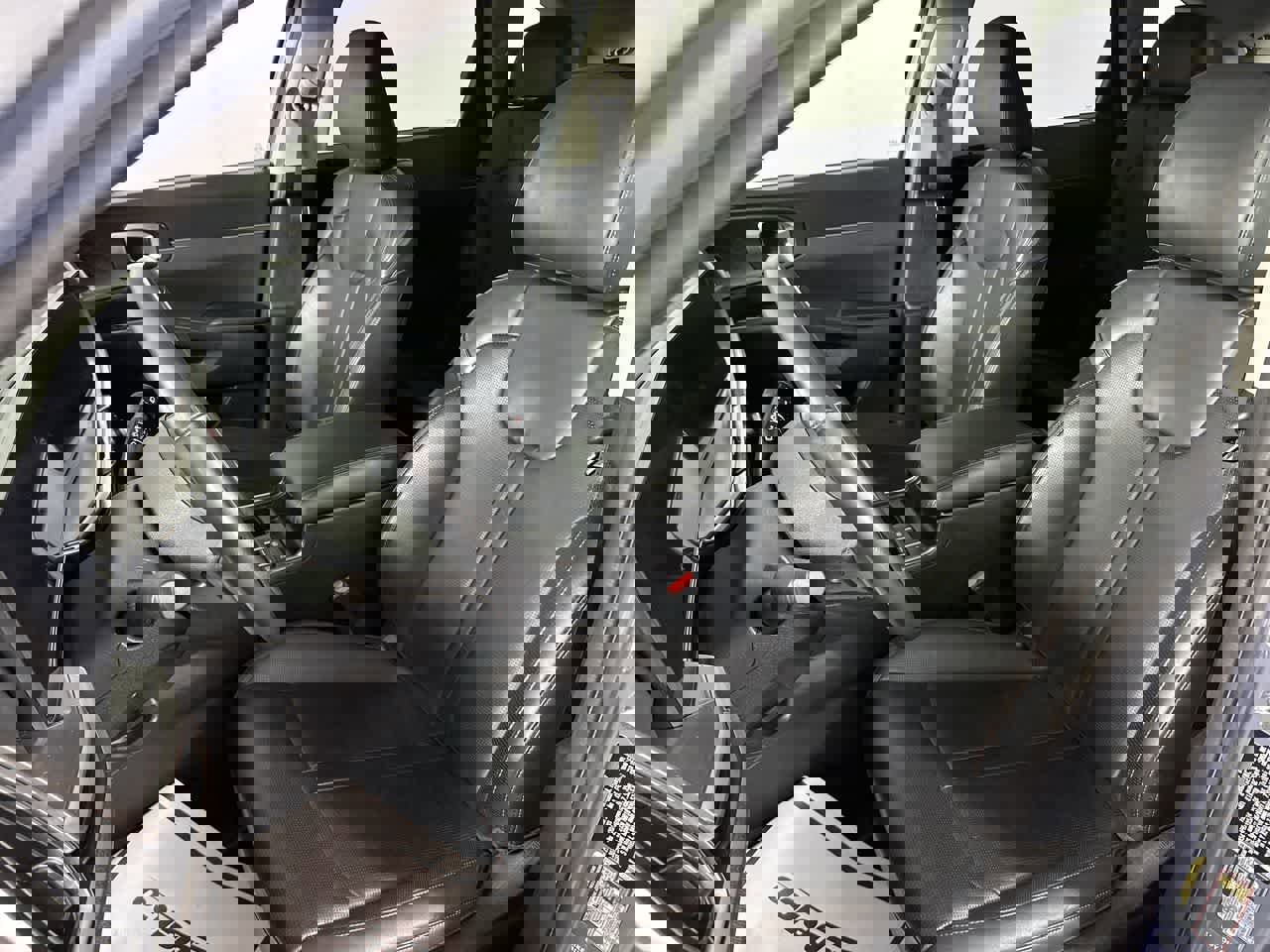 Used 2024 Kia Sorento S image 13