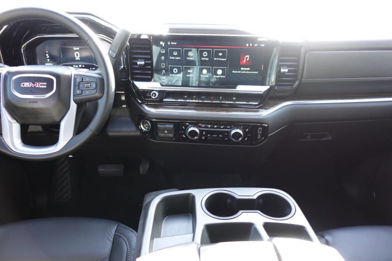 Used 2023 GMC Sierra 1500 Elevation image 39