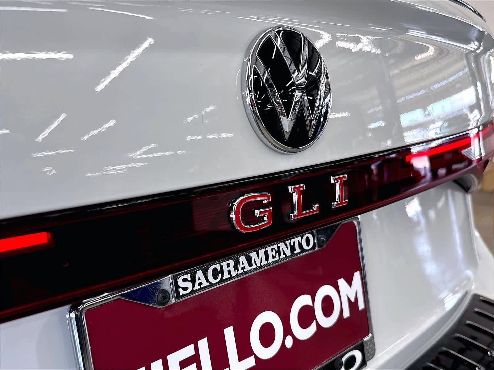 New 2026 Volkswagen Jetta GLI Autobahn FWD image 9