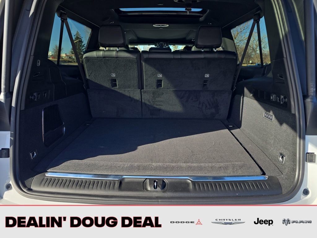 New 2026 Jeep Grand Wagoneer L Summit w/ Premium Group III image 23