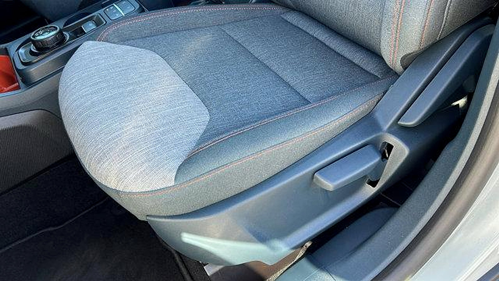 Used 2023 Ford Maverick XLT w/ Equipment Group 300A Standard image 16