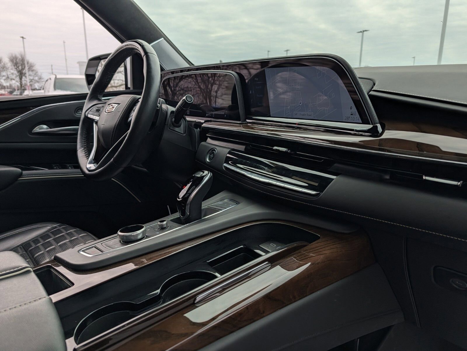 Certified 2024 Cadillac Escalade Sport Platinum w/ LPO, ONYX Package image 39