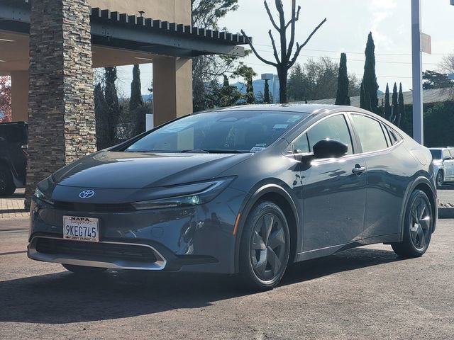 Used 2024 Toyota Prius Prime SE image 10