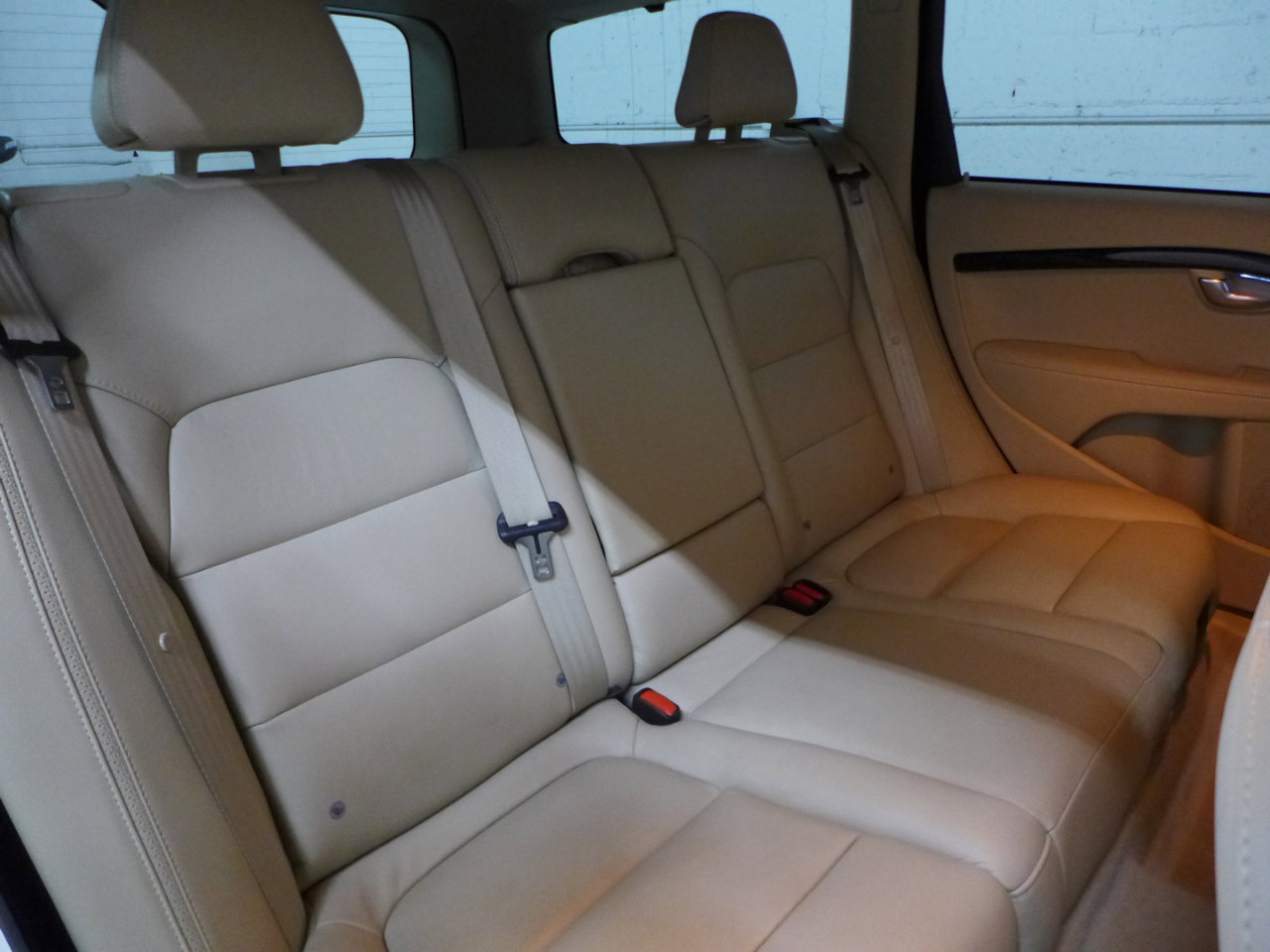 Used 2016 Volvo XC70 T5 Platinum w/ Protection Package image 53