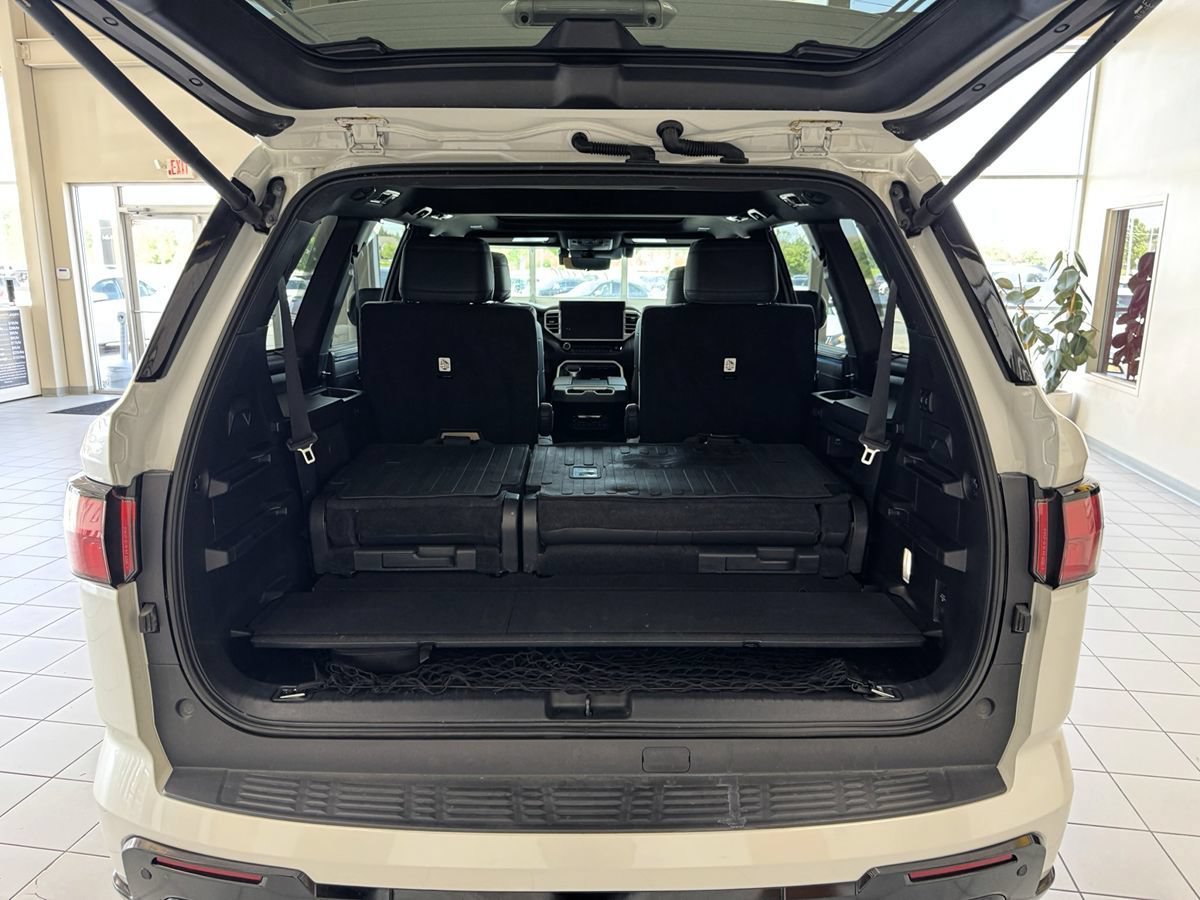 Used 2024 Toyota Sequoia Platinum AWD/4WD image 66