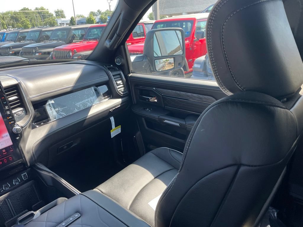 New 2026 RAM 2500 Limited AWD/4WD image 22