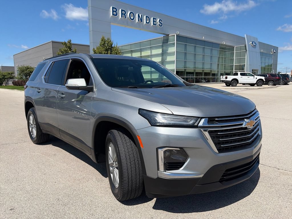 Used 2023 Chevrolet Traverse LT FWD image 1