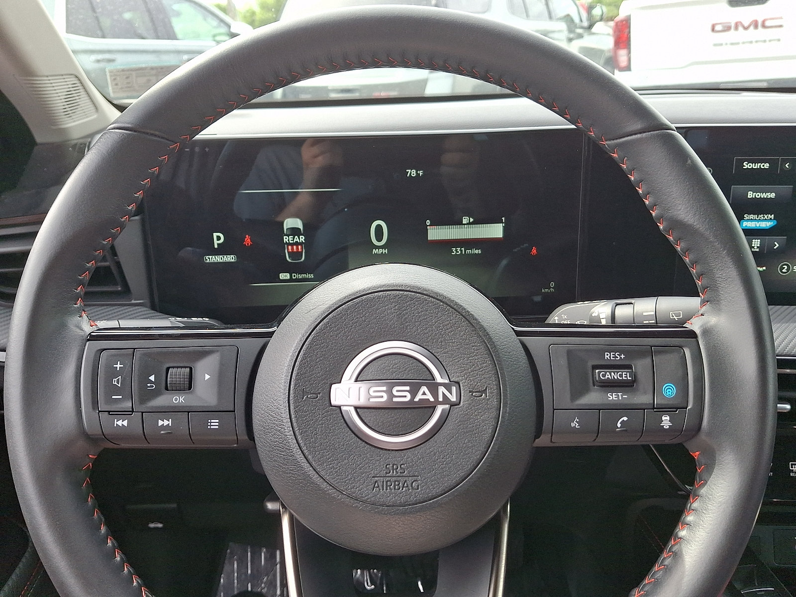 Used 2025 Nissan Kicks SR AWD/4WD image 19