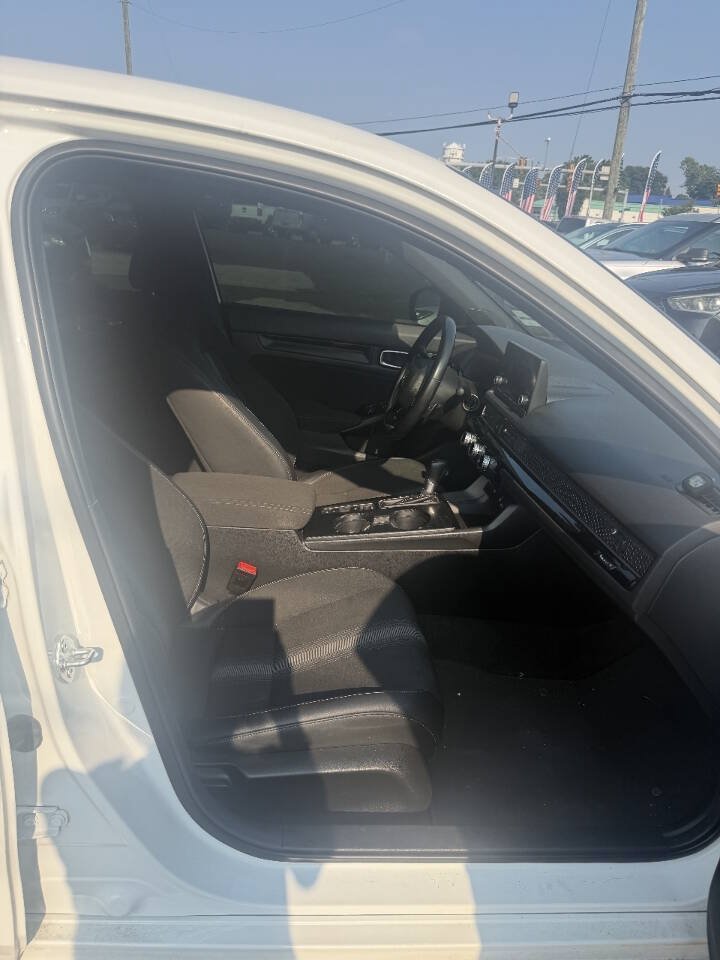 Used 2022 Honda Civic Sport image 6
