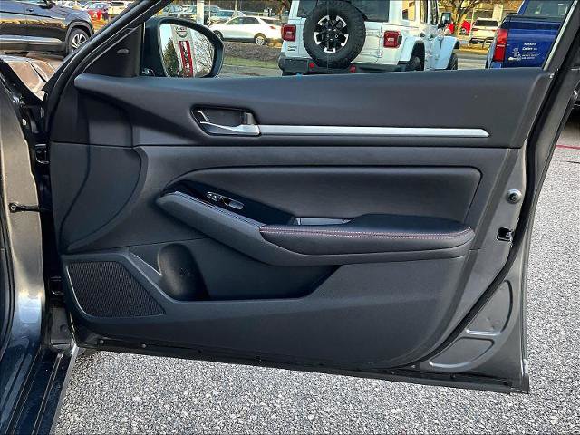 Certified 2024 Nissan Altima 2.5 SR image 12