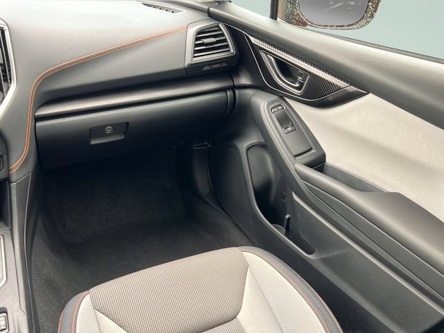 Used 2020 Subaru Crosstrek 2.0i Premium w/ Moonroof Package 1 AWD/4WD image 16