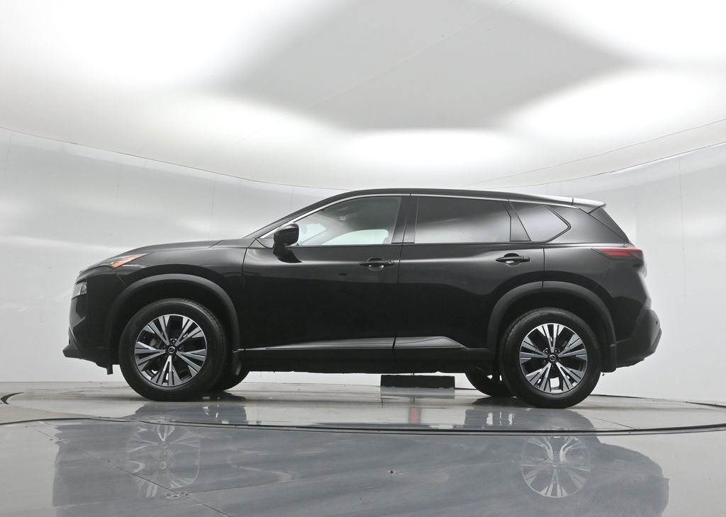 Used 2021 Nissan Rogue SV image 8