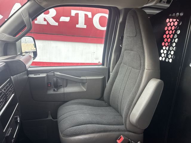 Used 2023 GMC Savana 2500 w/ Driver Convenience Package image 23