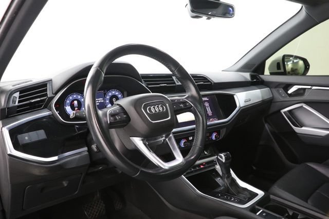 Used 2020 Audi Q3 2.0T Premium AWD/4WD image 15