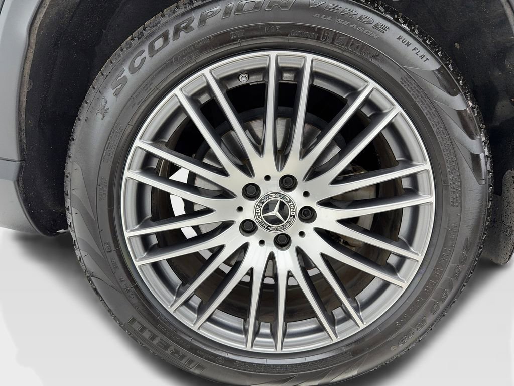 Used 2024 Mercedes-Benz GLC 300 4MATIC image 45