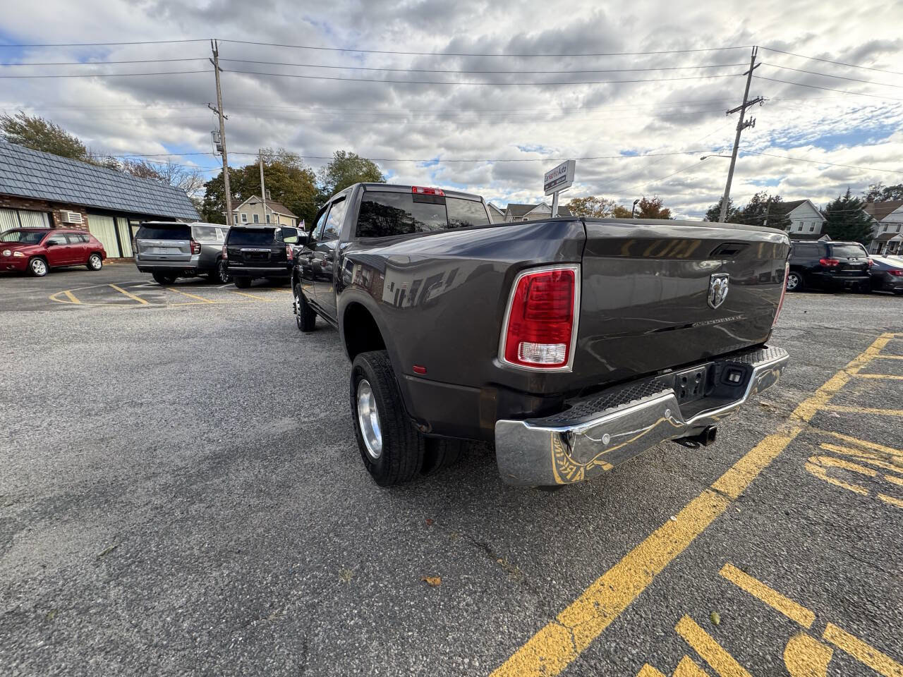 Used 2016 RAM 3500 Laramie image 34