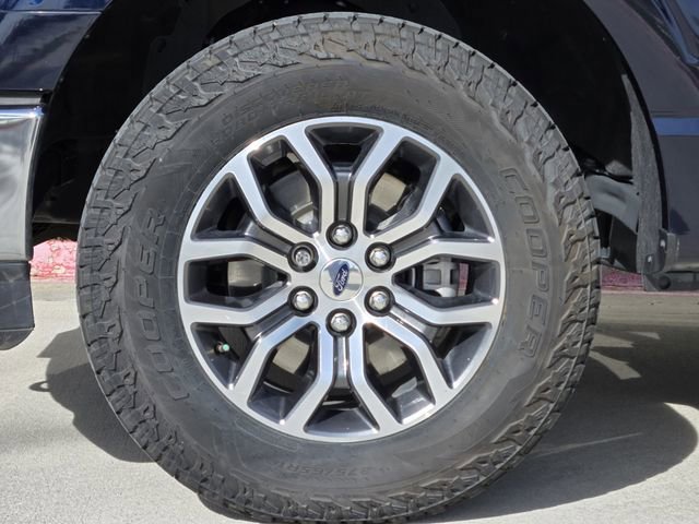 Used 2022 Ford F150 Lariat image 11