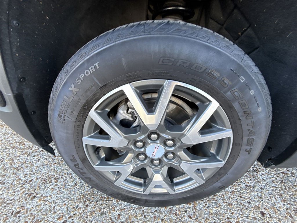 Certified 2023 GMC Acadia SLE image 30