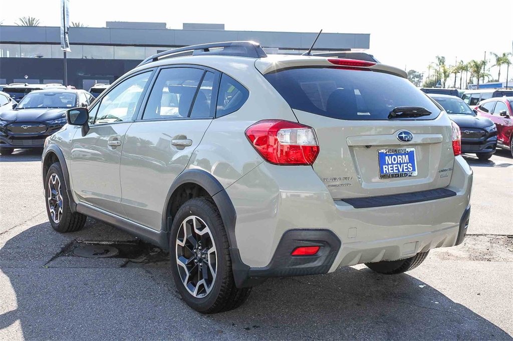 Used 2017 Subaru Crosstrek 2.0i Premium w/ Moonroof Package image 7