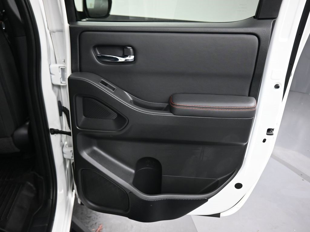 Used 2022 Nissan Frontier PRO-4X w/ Off-Road Protection Package image 37