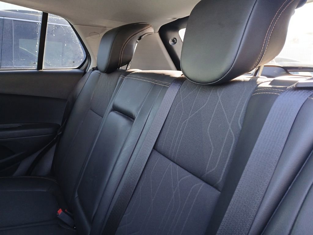 Used 2019 Chevrolet Trax LT w/ Driver Confidence Package image 23