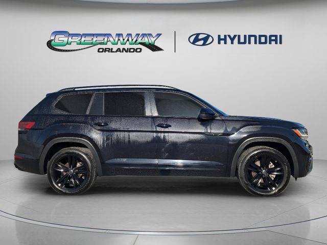 Used 2023 Volkswagen Atlas SEL R-Line AWD/4WD image 9