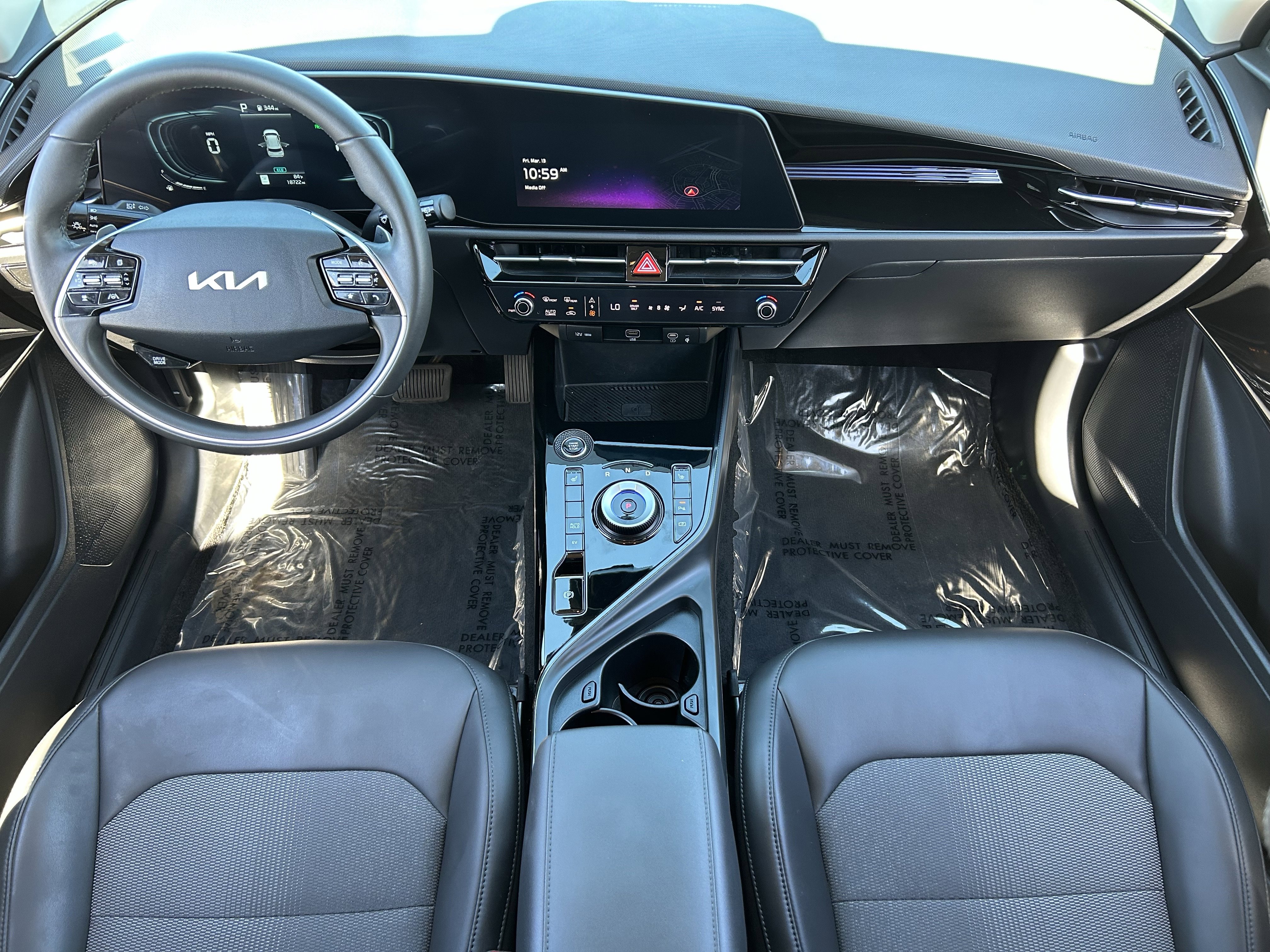 Used 2025 Kia Niro EX image 14