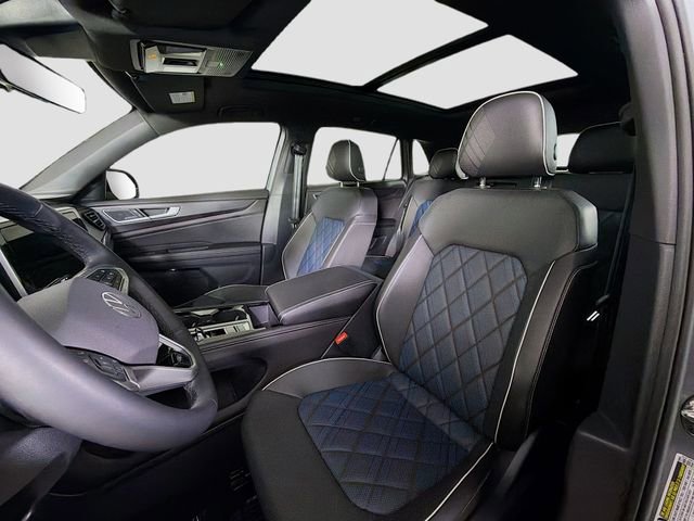 New 2026 Volkswagen Atlas Cross Sport SEL Premium R-Line image 11