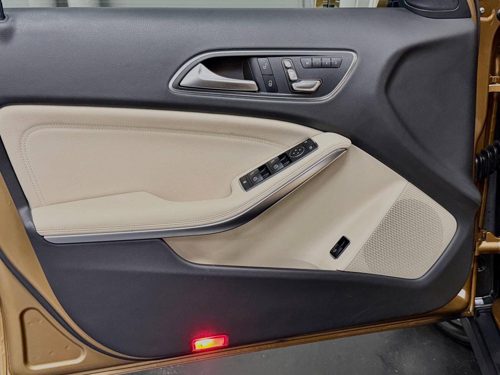 Used 2018 Mercedes-Benz GLA 250 4MATIC image 20