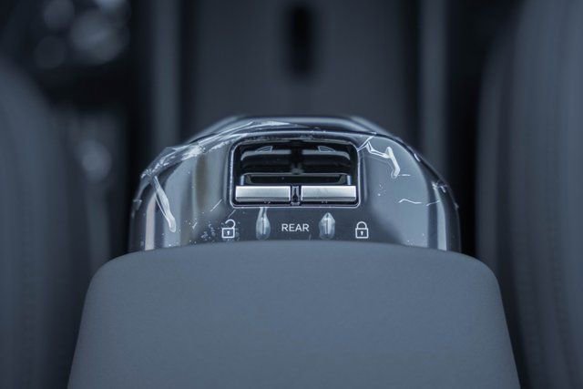 New 2026 Volvo EX30 Plus w/ Climate Package image 21