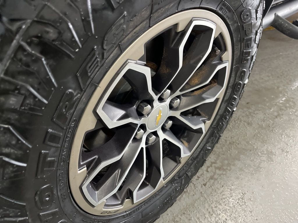 Used 2019 Chevrolet Colorado ZR2 image 12