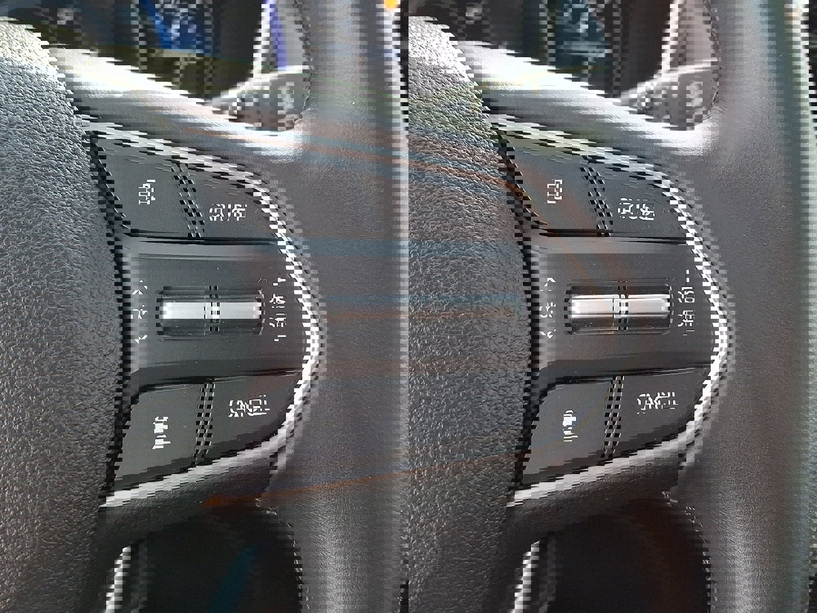 Used 2020 Hyundai Santa Fe Limited image 24