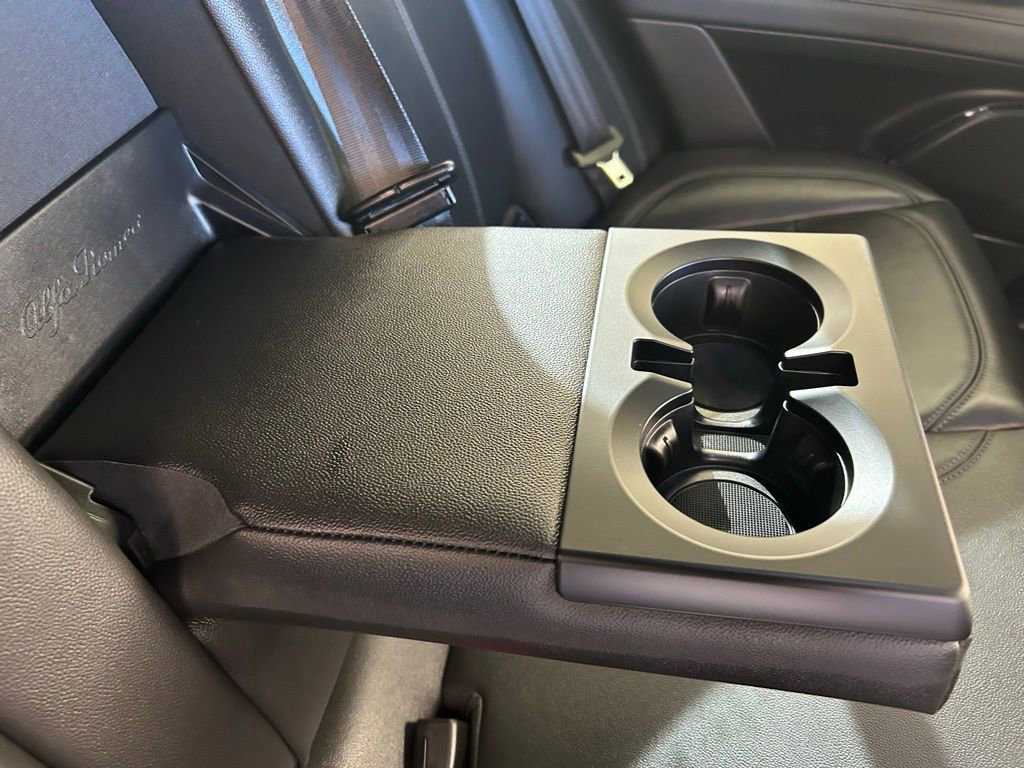 New 2025 Alfa Romeo Stelvio Sprint w/ Convenience Package image 19