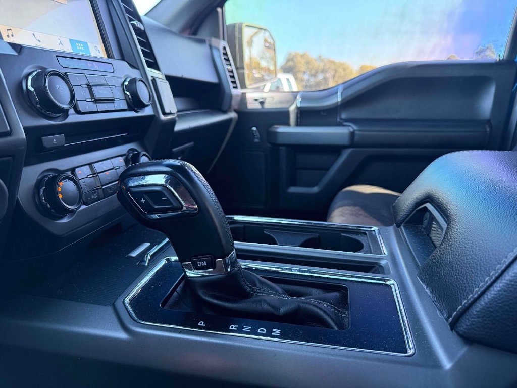 Used 2018 Ford F150 XLT w/ Equipment Group 302A Luxury AWD/4WD image 26