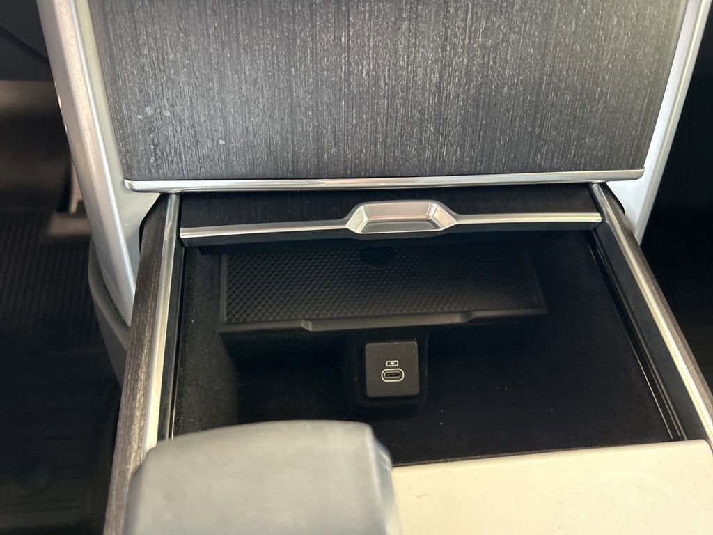 Used 2024 Land Rover Range Rover SE image 41