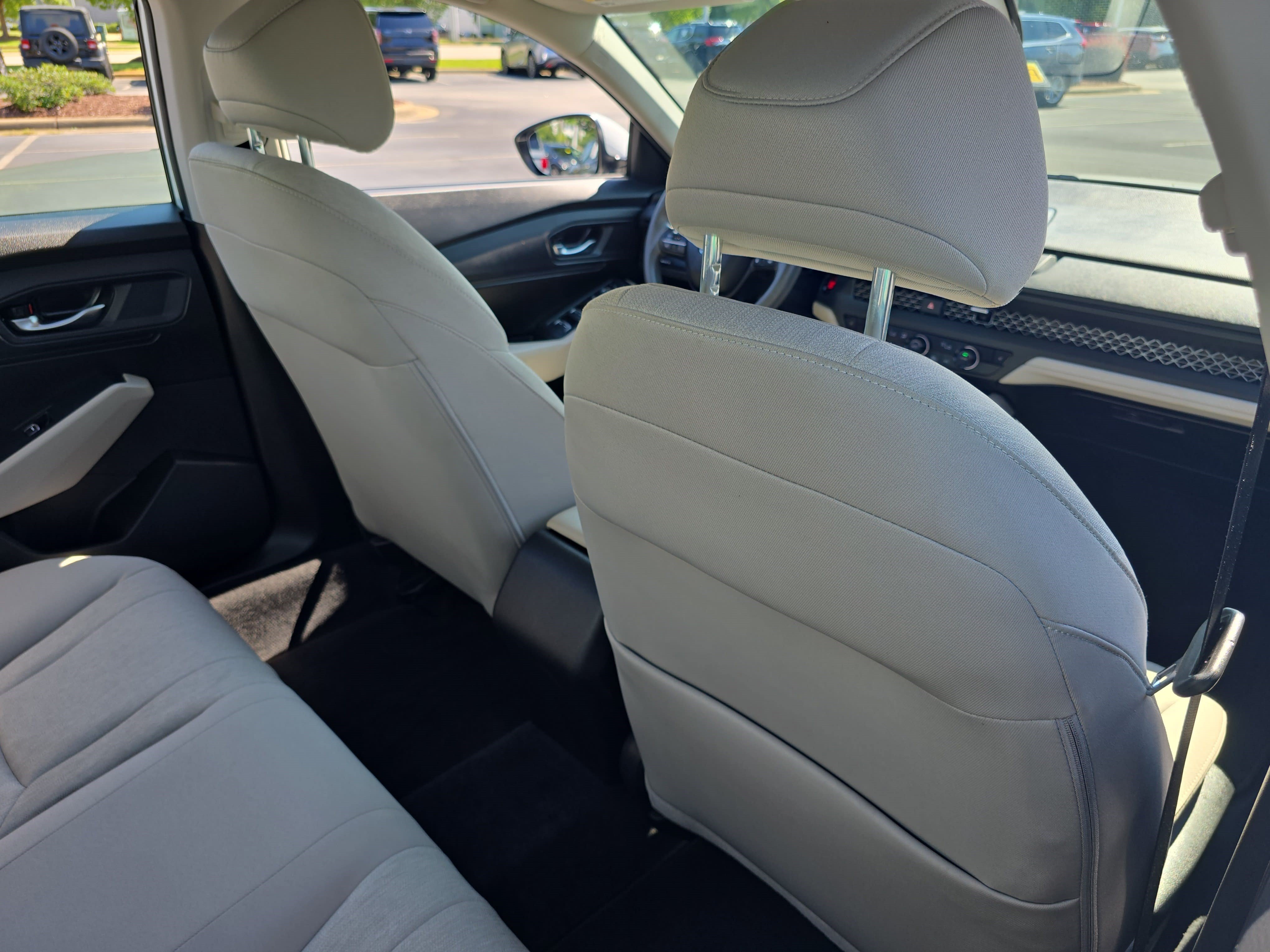 Used 2023 Honda Accord EX image 11