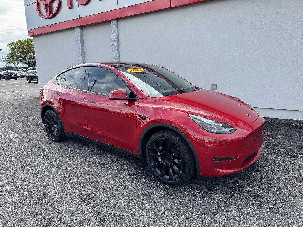 Used 2023 Tesla Model Y Long Range AWD/4WD image 4