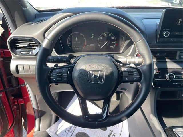 Used 2025 Honda Pilot Sport image 14