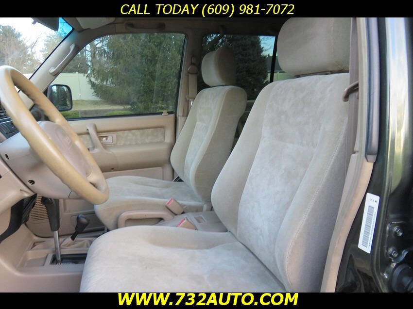 Used 2000 Isuzu Trooper S image 22