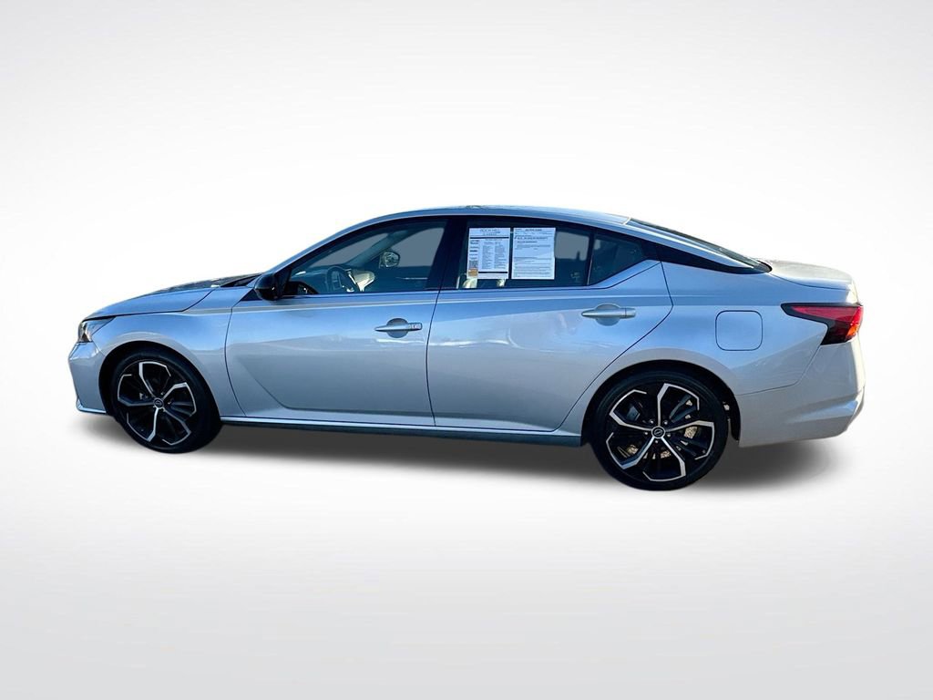 Used 2024 Nissan Altima 2.5 SR image 4