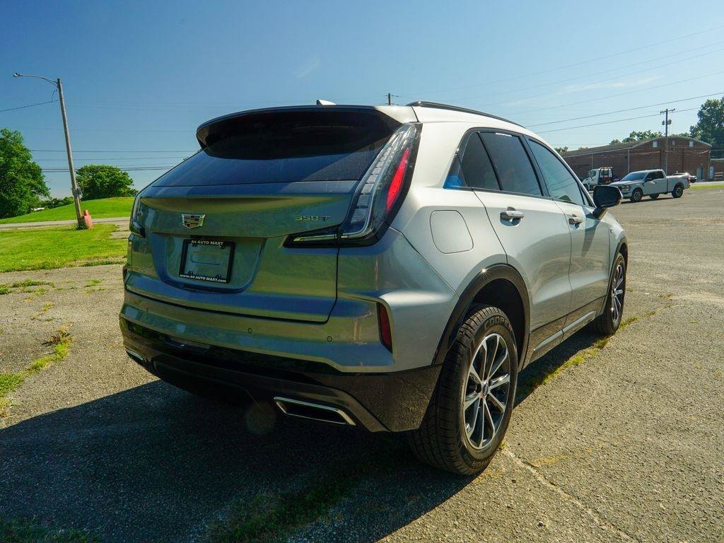 Used 2024 Cadillac XT4 Sport FWD image 3