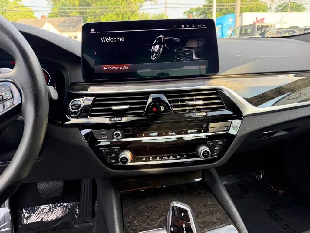 Used 2021 BMW 530i xDrive w/ Premium Package AWD/4WD image 30