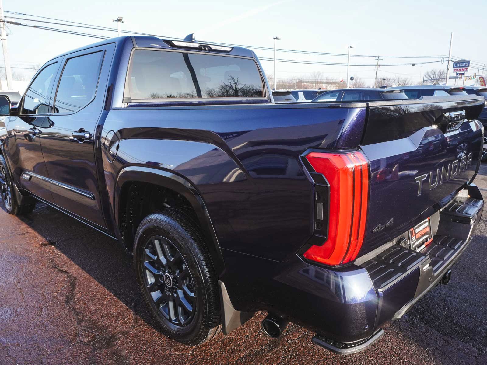 Used 2024 Toyota Tundra Platinum image 5