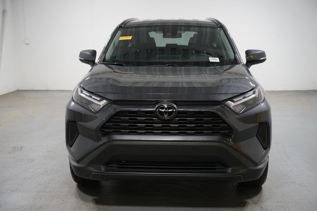 Used 2024 Toyota RAV4 XLE FWD image 2
