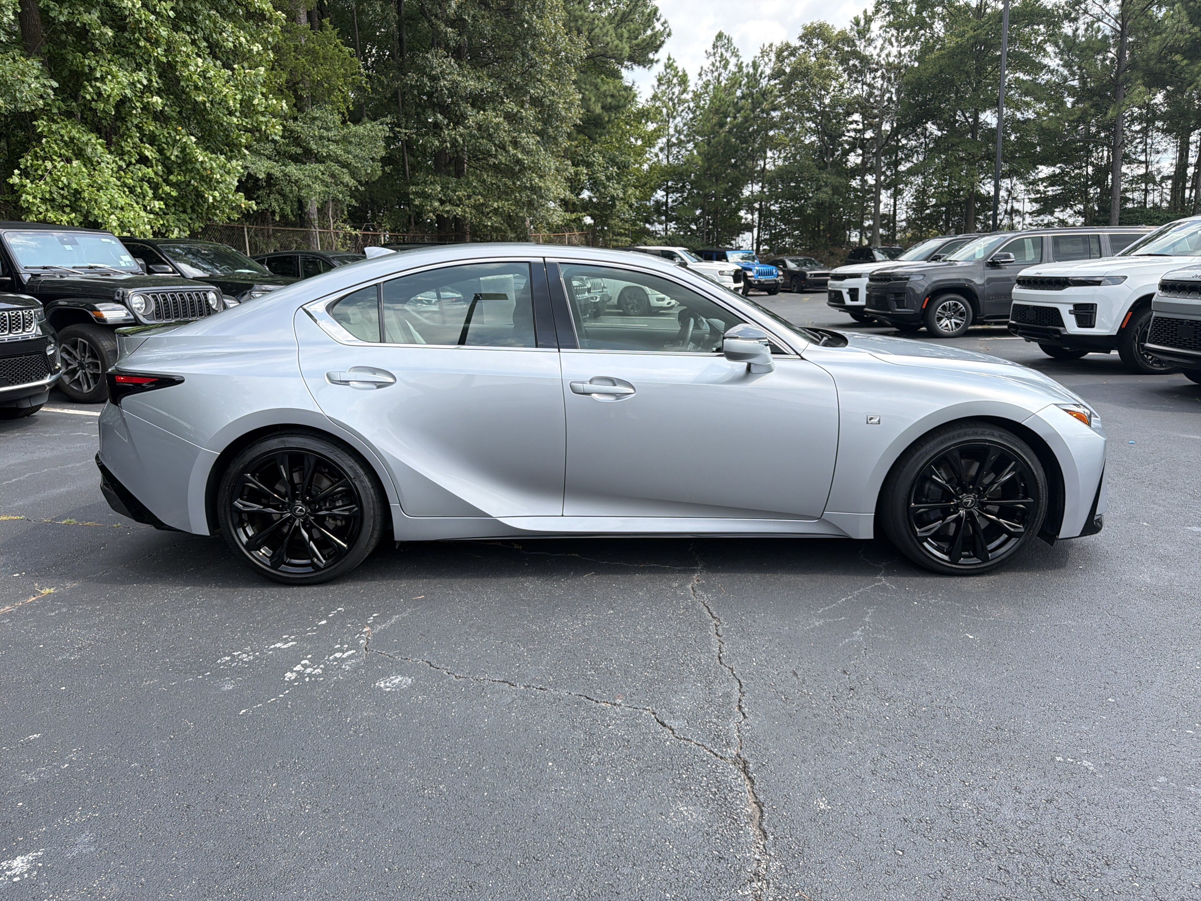 Used 2022 Lexus IS 350 F Sport w/ Accessory Package RWD image 9