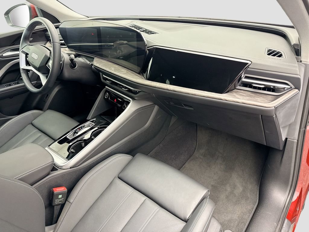 Certified 2025 Audi Q5 Premium Plus w/ Premium Plus image 17