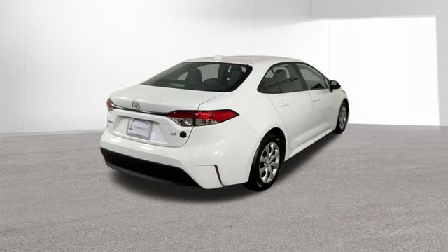 Used 2024 Toyota Corolla LE FWD image 9