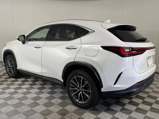 Used 2023 Lexus NX 250 FWD w/ Towing Package (2000 Lbs) image 4