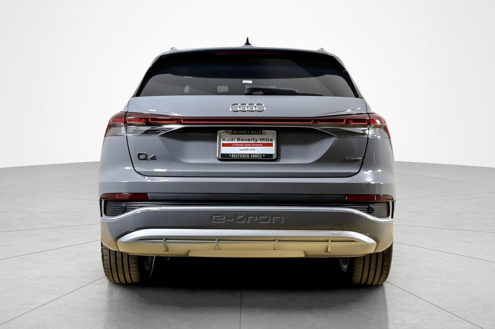Certified 2023 Audi Q4 e-tron Premium Plus w/ Premium Plus AWD/4WD image 4