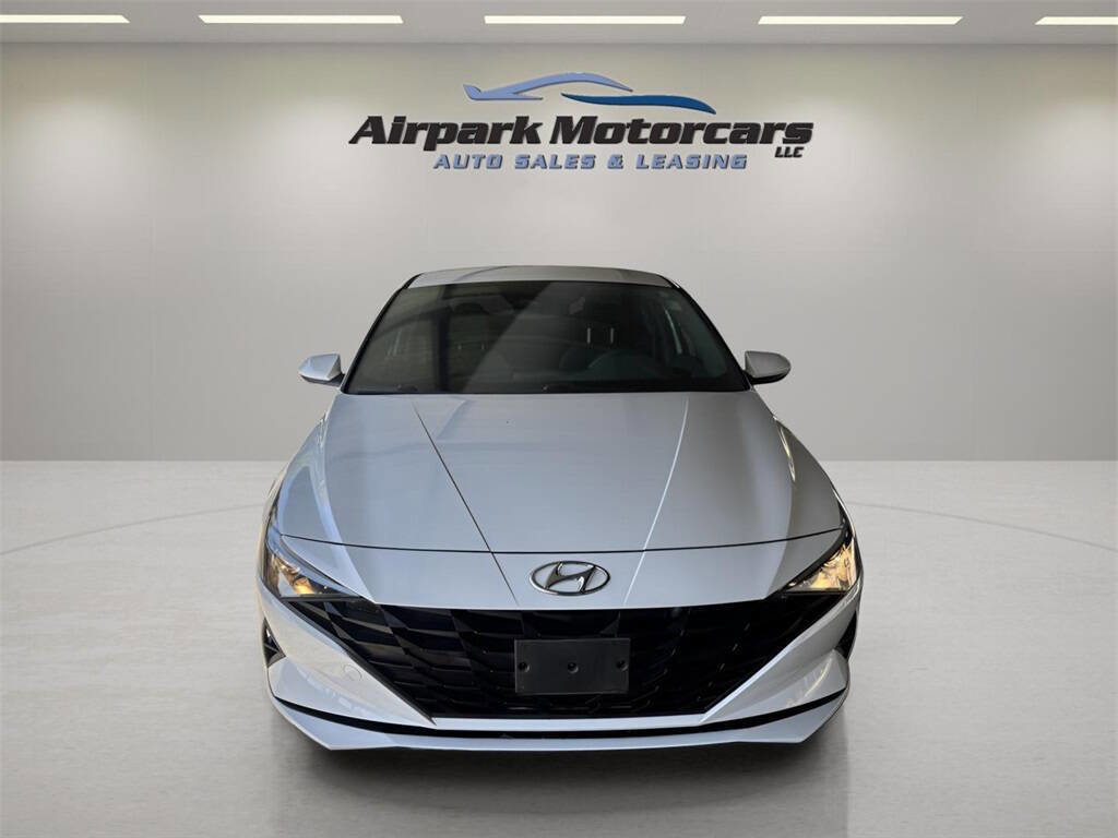 Used 2021 Hyundai Elantra Blue w/ Cargo Package image 8